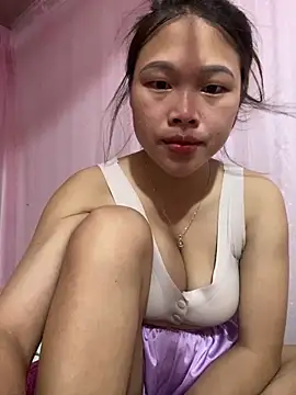 Snapshot of Emxinhka1 chatting on 05.20.26 Emxinhka1 online show from 05.20.26