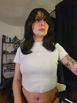 Snapshot of RoxanneRiddle69 chatting on 06.06.26 RoxanneRiddle69 online show from 06.06.26