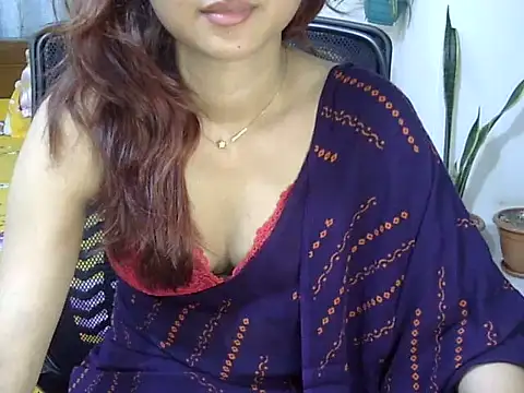 Snapshot of Maaya_khan chatting on 06.28.26 Maaya khan online show from 06.28.26