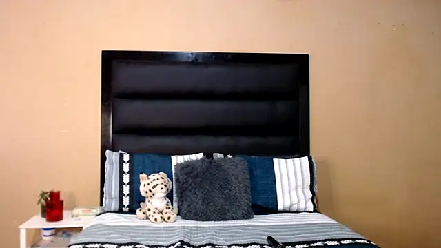 AppleAsss online show from 02.21.26