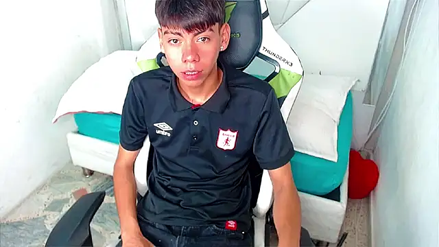 Liarr  online show from 04.18.26