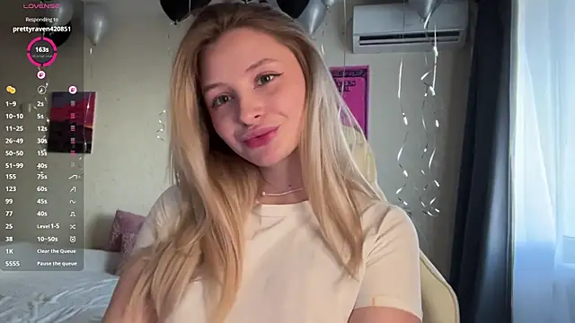 VibeVi online show from 04.13.26