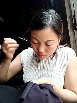 Ella-aa online show from 05.18.26