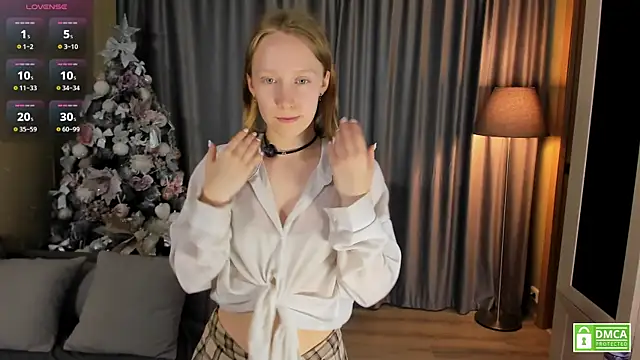 Snapshot of Cutie_Ellis chatting on 07.11.26 Cutie Ellis online show from 07.11.26