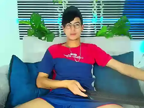 ThiiagoSaeenz online show from 02.09.26