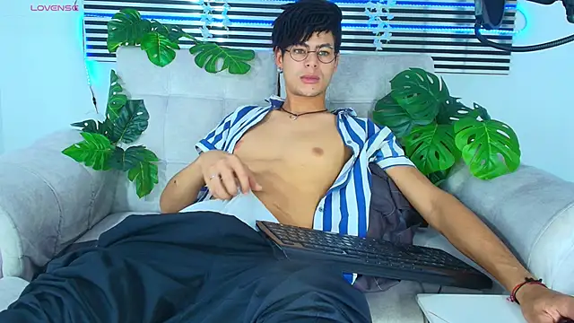 ThiiagoSaeenz online show from 05.23.26