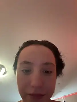 MiaTee online show from 02.10.26