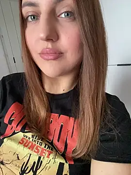 AliceDesmee online show from 02.13.26