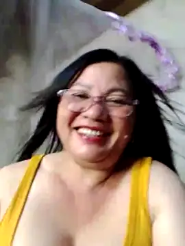 Snapshot of Cold-girlr12 chatting on 06.22.26 Cold-girlr12 online show from 06.22.26