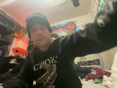 Snapshot of gothboiplzty chatting on 02.10.26 gothboiplzty online show from 02.10.26