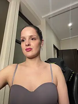 Evayra online show from 04.19.26