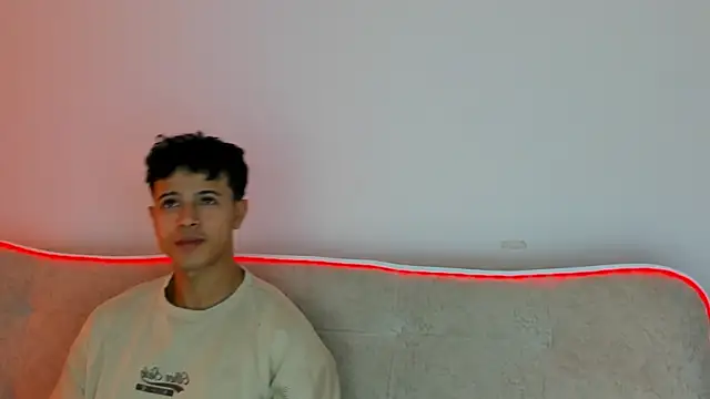 Snapshot of _Alex_Colton chatting on 07.11.26 Alex Colton online show from 07.11.26
