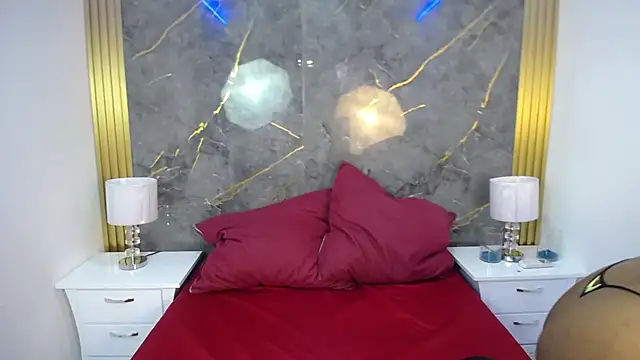 JORDAN MOOR online show from 04.08.26