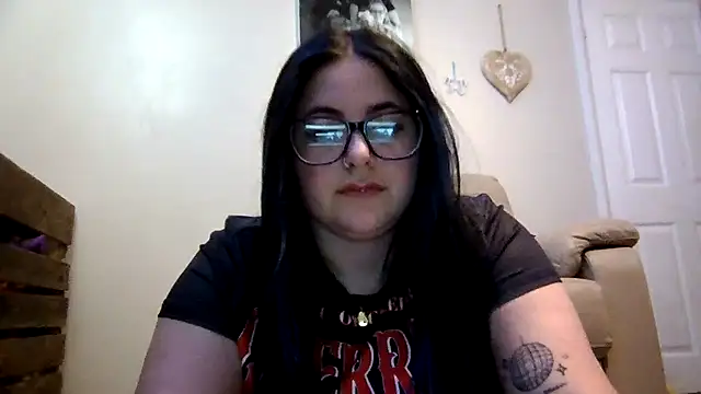 BabyDollxox15 online show from 04.05.26