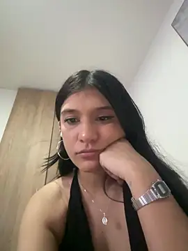 Karlaxmau online show from 04.12.26