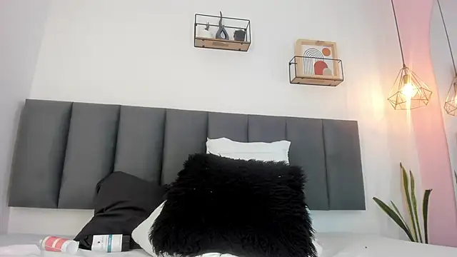 sam doll  online show from 05.16.26