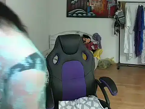 Sylly online show from 02.19.25