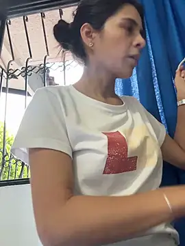 EvaMiranda online show from 04.20.26