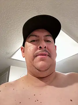 Snapshot of Skizm1986 chatting on 02.21.26 Skizm1986 online show from 02.21.26