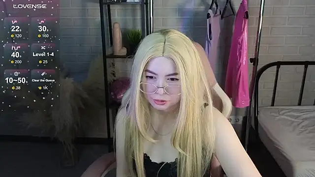 Snapshot of AnitaMeyer chatting on 02.03.26 AnitaMeyer online show from 02.03.26