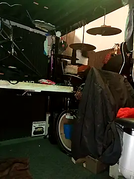 AllucyLu online show from 02.22.26