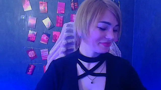 CuttieEmma online show from 03.07.26