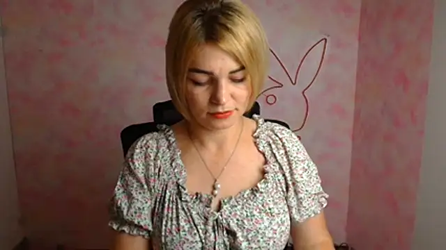 Snapshot of CuttieEmma chatting on 07.25.26 CuttieEmma online show from 07.25.26