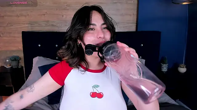 Kennya Rodriguez online show from 03.04.25