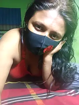 Snapshot of Romantic-Couple999 chatting on 02.07.26 Romantic-Couple999 online show from 02.07.26