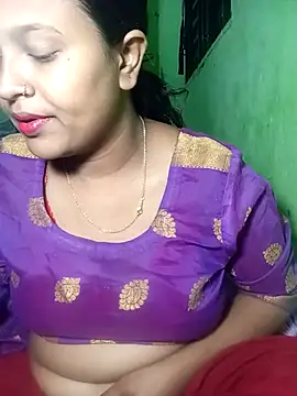 Snapshot of Romantic-Couple999 chatting on 02.19.26 Romantic-Couple999 online show from 02.19.26