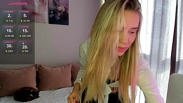 Snapshot of Elysia_kiss chatting on 03.01.26 Elysia kiss online show from 03.01.26