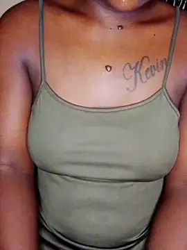 Snapshot of Lelizy chatting on 03.04.26 Lelizy online show from 03.04.26