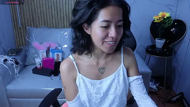 Snapshot of Lynn_turner chatting on 02.21.26 Lynn turner online show from 02.21.26