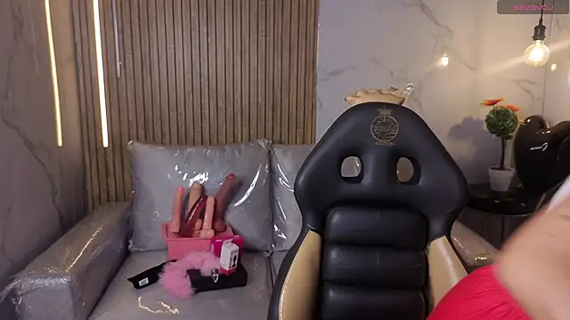 Lynn turner online show from 04.18.26