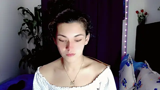 Snapshot of NathalialLooes chatting on 07.17.26 NathalialLooes online show from 07.17.26