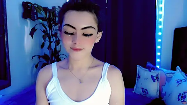 Snapshot of NathalialLooes chatting on 07.19.26 NathalialLooes online show from 07.19.26