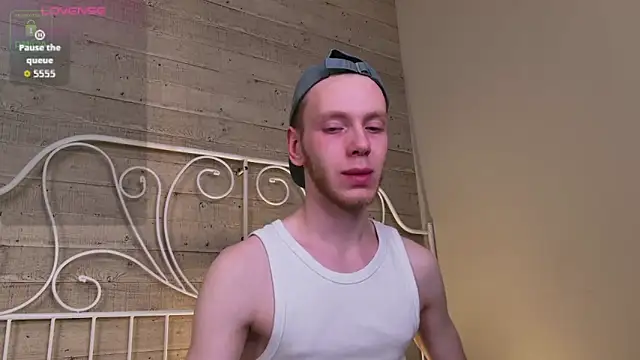 Snapshot of ZidNevil chatting on 02.24.26 ZidNevil online show from 02.24.26