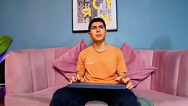 Aron pulse online show from 03.03.26