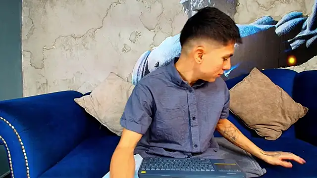 Aron pulse online show from 03.28.26