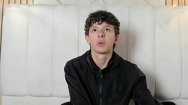 Snapshot of David_Roy_ chatting on 02.23.26 David Roy online show from 02.23.26