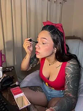 Victoria-swan online show from 03.20.26