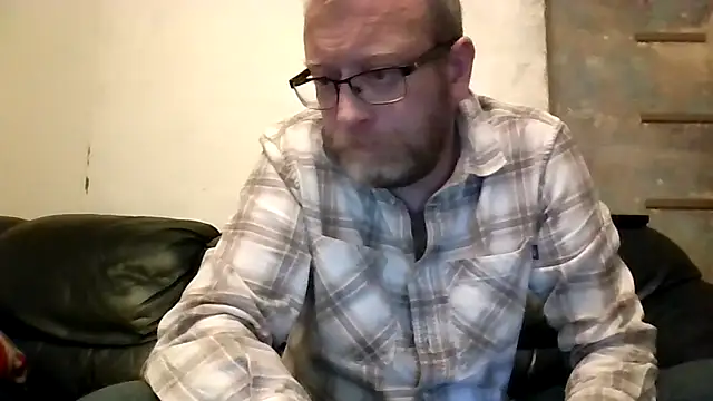 Snapshot of UnshodSixties chatting on 05.22.26 UnshodSixties online show from 05.22.26