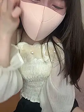 Snapshot of momo_mm chatting on 05.19.26 momo mm online show from 05.19.26