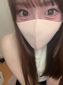 Snapshot of momo_mm chatting on 06.25.26 momo mm online show from 06.25.26