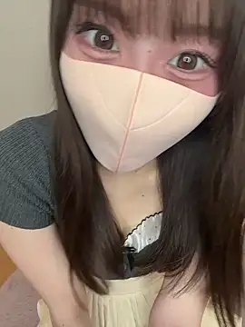 Snapshot of momo_mm chatting on 07.18.26 momo mm online show from 07.18.26
