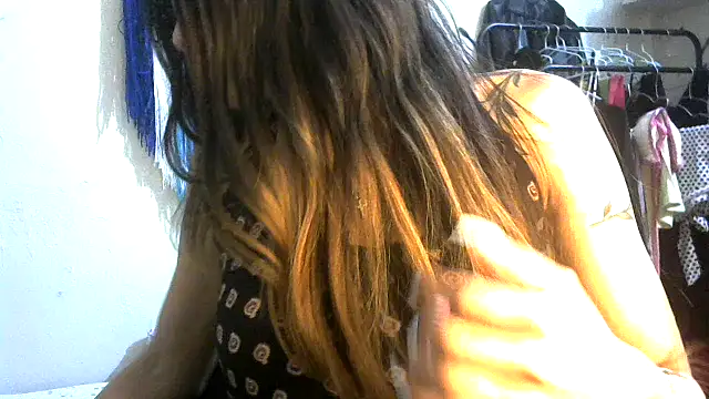 Snapshot of call_me_babyy chatting on 04.25.26 call me babyy online show from 04.25.26