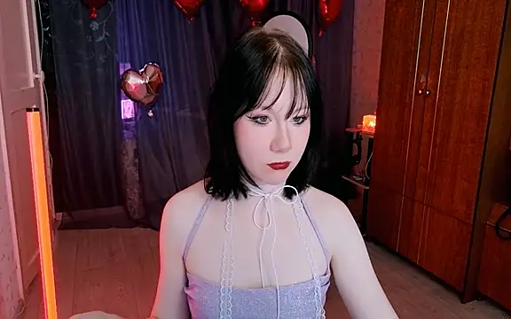 Snapshot of marty_bree chatting on 02.14.26 marty bree online show from 02.14.26