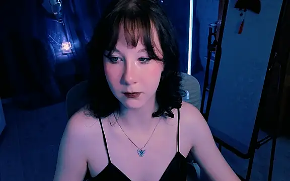 Snapshot of marty_bree chatting on 06.15.26 marty bree online show from 06.15.26