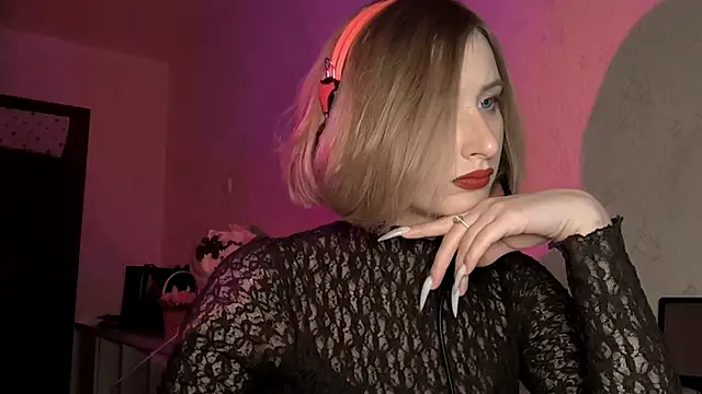 Snapshot of DeliciaBagnoli chatting on 02.14.26 DeliciaBagnoli online show from 02.14.26