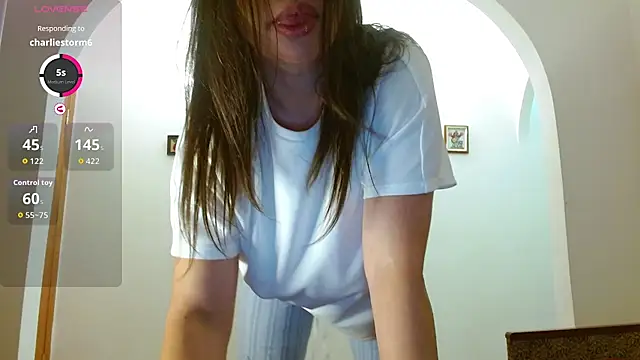 Snapshot of goldengenesdoll chatting on 07.29.26 goldengenesdoll online show from 07.29.26
